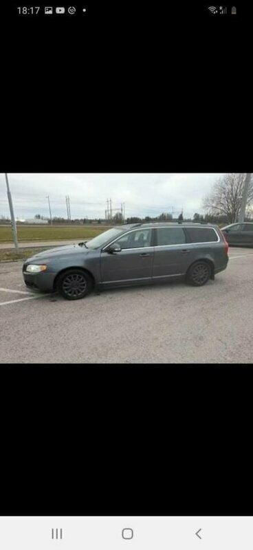 Begagnad Volvo V70 Momentum 109 HK (80 kW) 2010 Grå Kombi