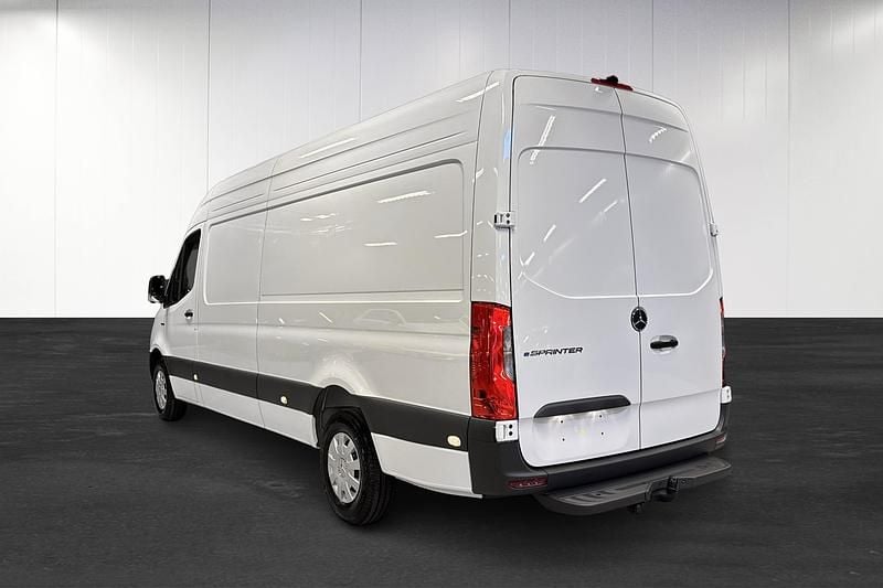 Ny Mercedes E-Sprinter 110 kW (150 HK) 2025 Vit Van