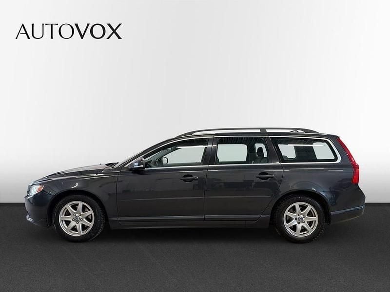 Begagnad Volvo V70 Momentum 116 HK (85 kW) 2012 Grå Kombi