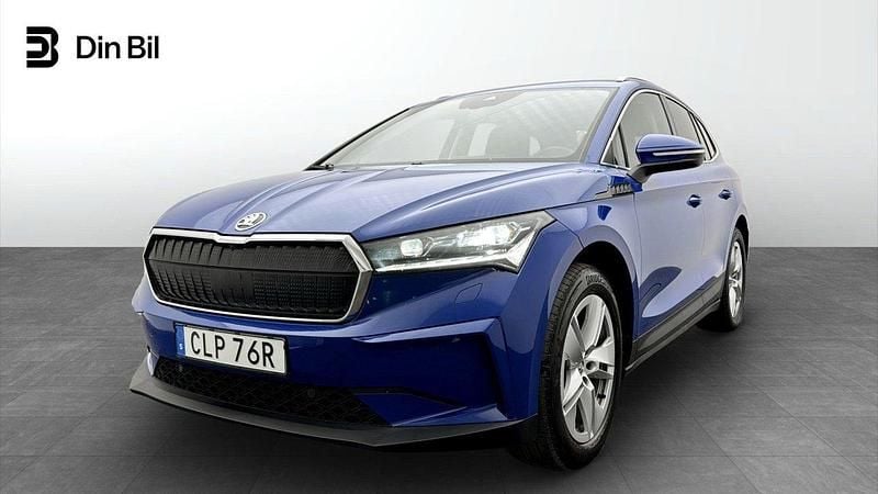Blå (energy blue) Begagnad 2023 Skoda Enyaq iV SUV | 399 000 kr (Marknadspris) - Bild 1/4
