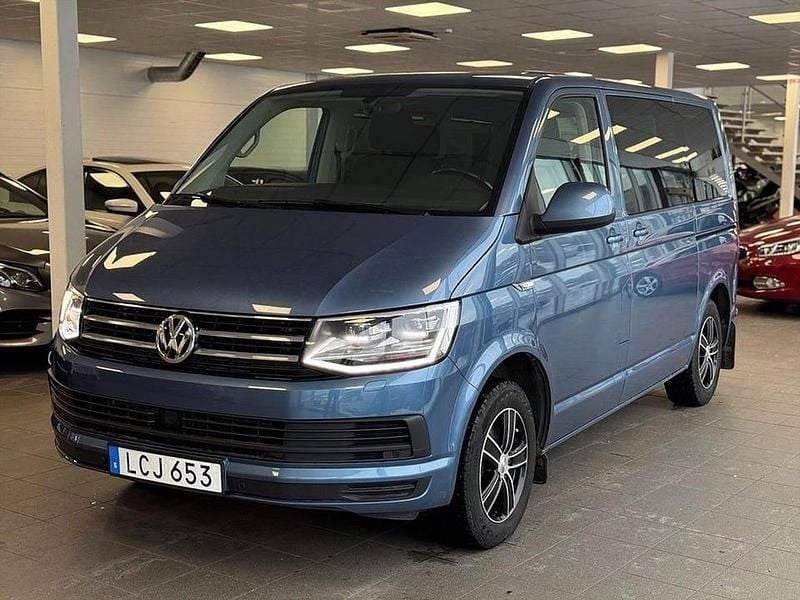 Begagnad VW Multivan 151 HK (111 kW) 2018 Blå