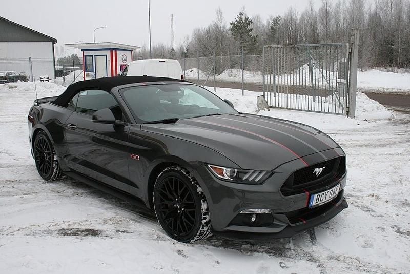 Begagnad Ford Mustang GT Convertible 422 HK (310 kW) 2016 Grå Cab