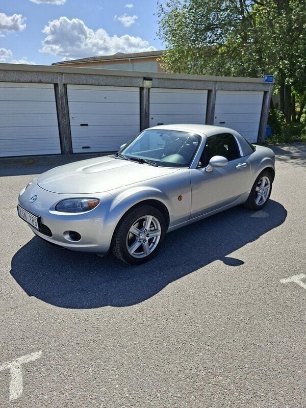 Grå Begagnad 2006 Mazda MX5 Cab | 90 000 kr (Superpris) - Bild 1/2