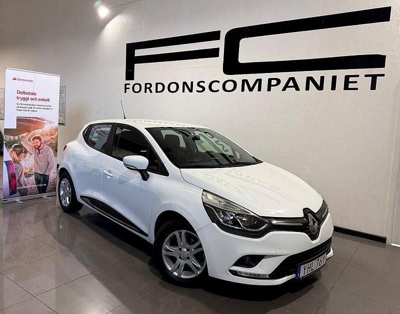 Vit Begagnad 2016 Renault Clio IV Halvkombi | 89 900 kr (Marknadspris) - Bild 1/4