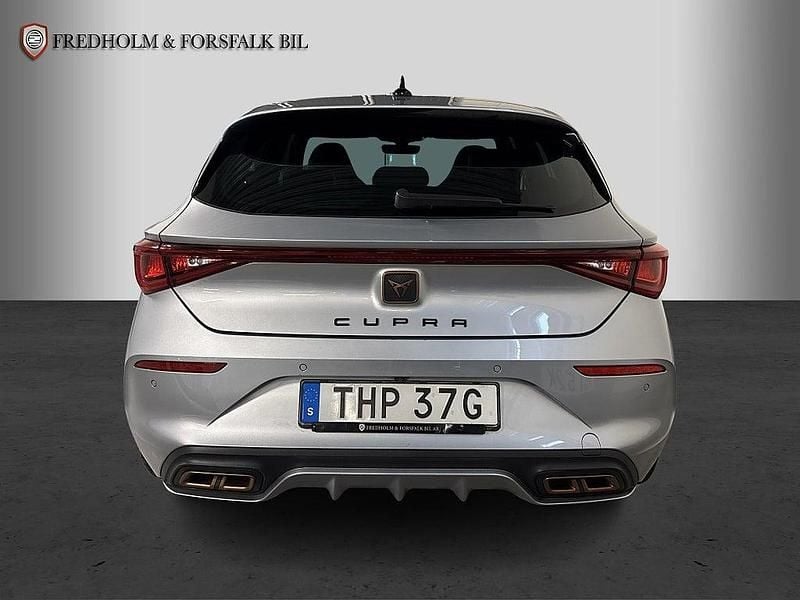 Begagnad Cupra Leon 150 HK (110 kW) 2022 Silver Halvkombi