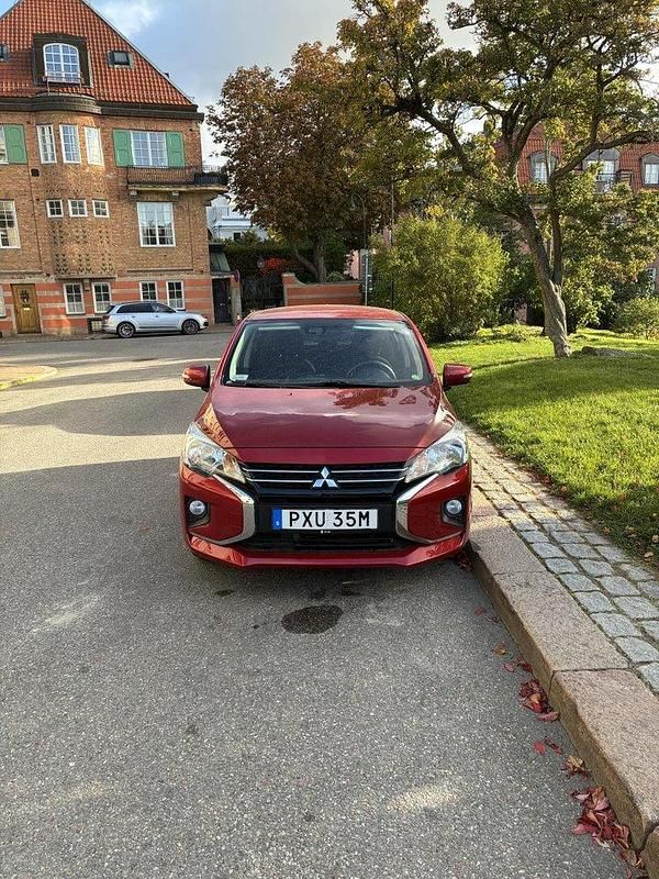 Röd Begagnad 2020 Mitsubishi Space Star Halvkombi | 96 000 kr (Marknadspris) - Bild 1/4