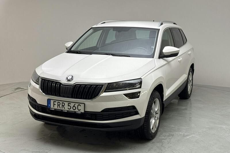 Vit Begagnad 2021 Skoda Karoq Business Line SUV | 190 000 kr (Superpris) - Bild 1/4