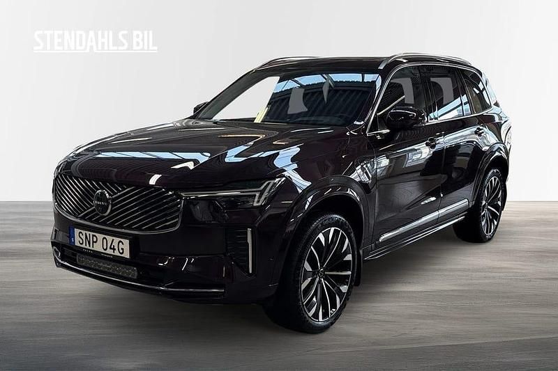 Begagnad Volvo XC90 Ultra 462 HK (339 kW) 2025 Röd SUV