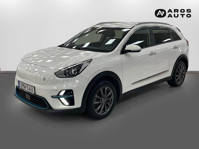 Vit Begagnad 2021 Kia e-Niro Advance SUV | 249 900 kr (Bra pris) - Bild 1/4