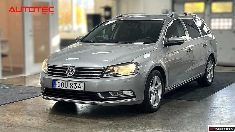 Silver Begagnad 2014 VW Passat Kombi | 113 900 kr (Superpris) - Bild 1/4
