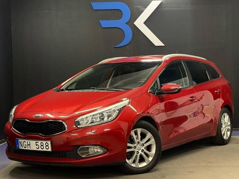 Röd Begagnad 2012 Kia Ceed Sportswagon Comfort Kombi | 59 900 kr (Marknadspris) - Bild 1/4