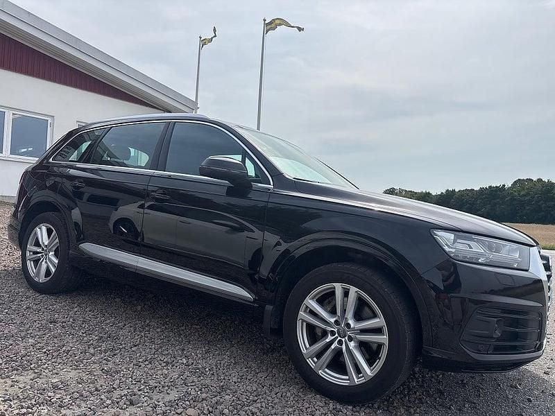 Begagnad Audi Q7 S-Line 286 HK (210 kW) 2019 Svart SUV