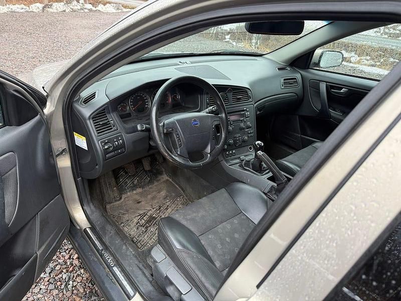 Begagnad Volvo V70 140 HK (102 kW) 2004 Kombi