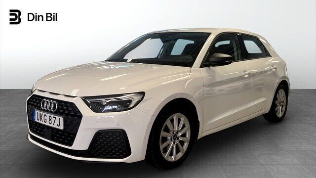 Cortinavit Begagnad 2022 Audi A1 Sportback Proline Halvkombi | 209 000 kr (Bra pris) - Bild 1/4