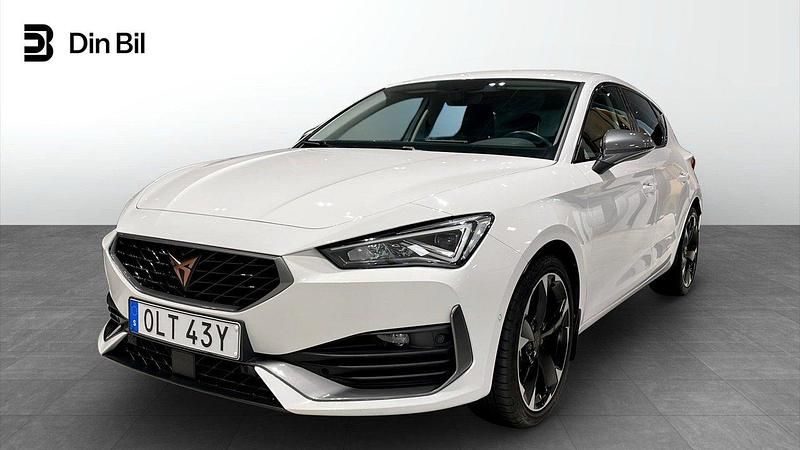 Vit Begagnad 2023 Cupra Leon Kombi | 269 900 kr (Marknadspris) - Bild 1/4