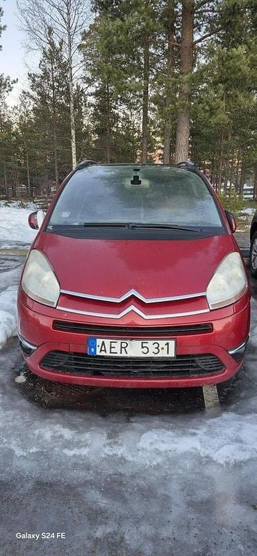 Röd Begagnad 2007 Citroën Grand C4 Picasso Minibuss | 8 000 kr - Bild 1/4