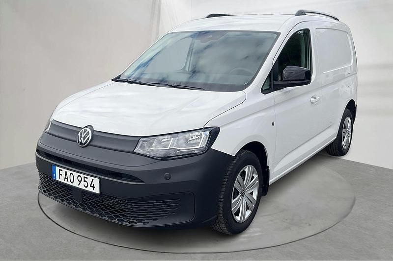Vit Begagnad 2022 VW Caddy Minibuss | 300 000 kr (Marknadspris) - Bild 1/4