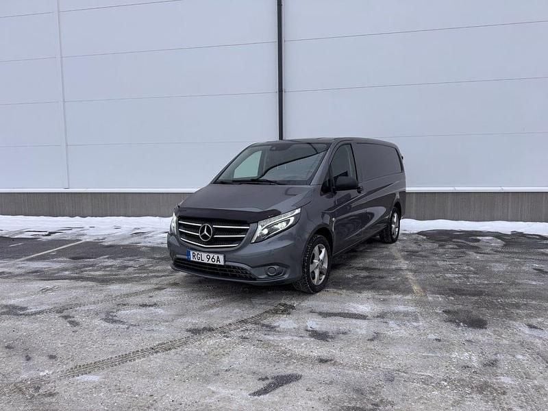 Begagnad Mercedes Vito 163 HK (119 kW) 2020 Grå Van