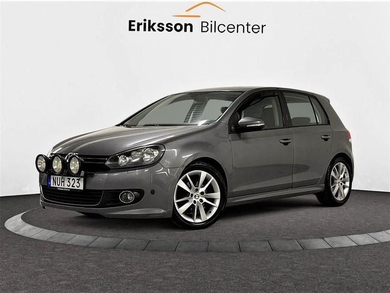 Grå Begagnad 2012 VW Golf VII Halvkombi | 39 900 kr (Dyr) - Bild 1/4