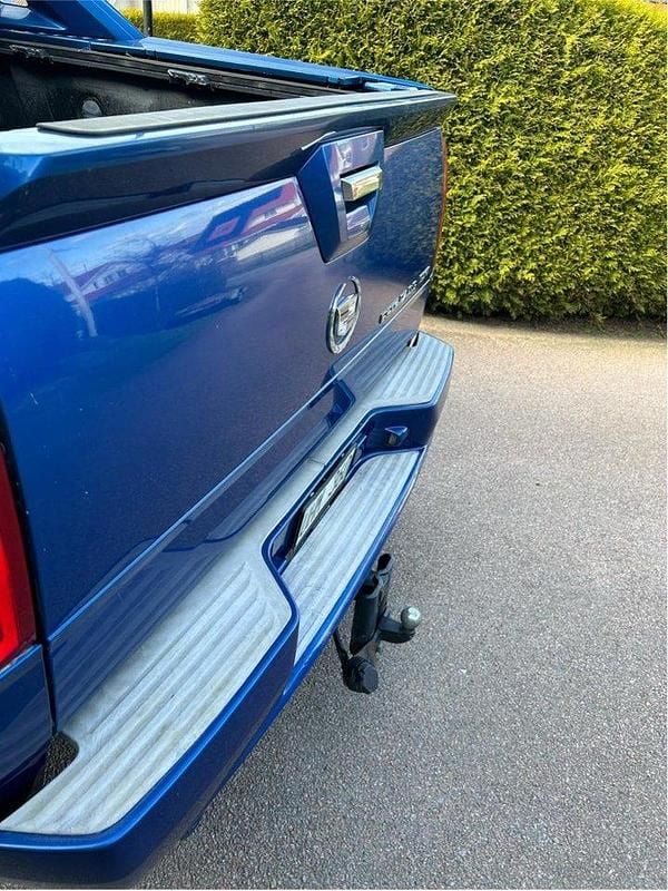Blå Begagnad 2003 Cadillac Escalade SUV | 55 000 kr (Marknadspris) - Bild 1/4