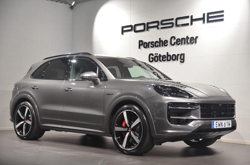 Ny 2025 Porsche Cayenne S E-Hybrid SUV | 1 744 500 kr - Bild 1/4