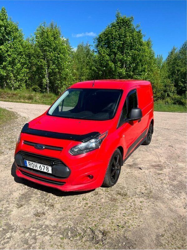 Röd Begagnad 2018 Ford Transit | 100 000 kr (Marknadspris) - Bild 1/4