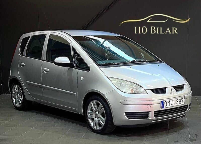 Silver Begagnad 2007 Mitsubishi Colt Halvkombi | 29 900 kr (Dyr) - Bild 1/4