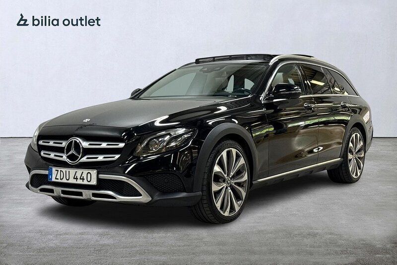 Svart Begagnad 2017 Mercedes E350 Kombi | 314 900 kr (Marknadspris) - Bild 1/4
