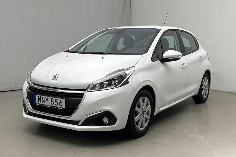 Vit Begagnad 2015 Peugeot 208 Halvkombi | 120 000 kr (Marknadspris) - Bild 1/4