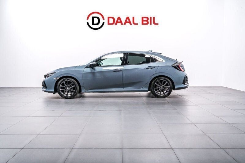 Mörkgrå Begagnad 2019 Honda Civic Elegance Halvkombi | 219 700 kr (Marknadspris) - Bild 1/4