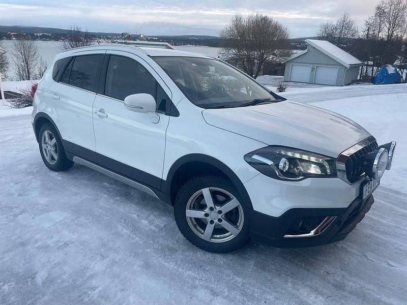 Begagnad 2020 Suzuki SX4 S-Cross Kombi | 127 000 kr (Superpris) - Bild 1/4
