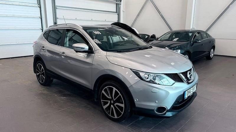 Begagnad Nissan Qashqai 116 HK (85 kW) 2016 Gråmetallic SUV