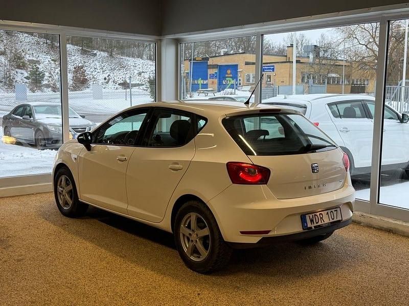 Begagnad Seat Ibiza Style 110 HK (80 kW) 2015 Vit Halvkombi
