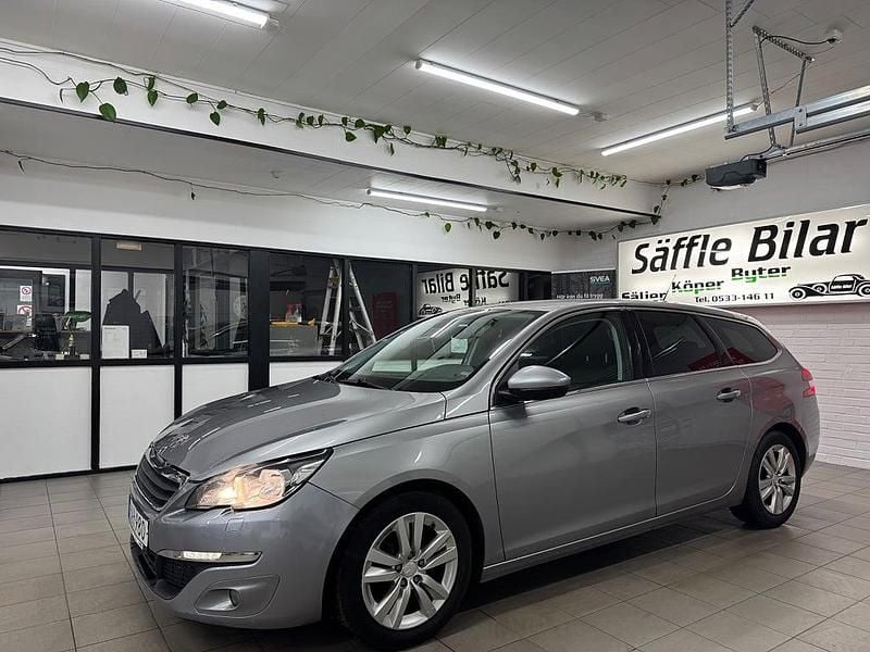 Begagnad Peugeot 308 Active 110 HK (80 kW) 2015 Grå Kombi