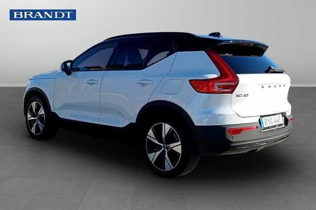 Begagnad Volvo XC40 Plus 172 kW (234 HK) 2022 Vit SUV
