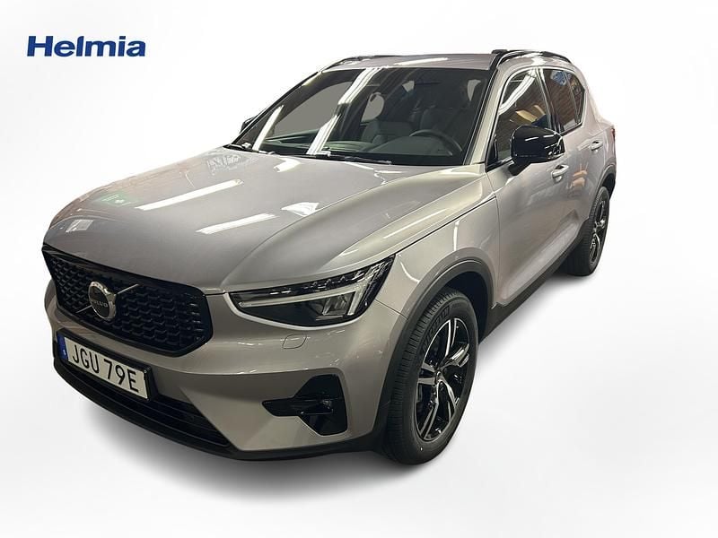 Ny Volvo XC40 2026 Silver SUV
