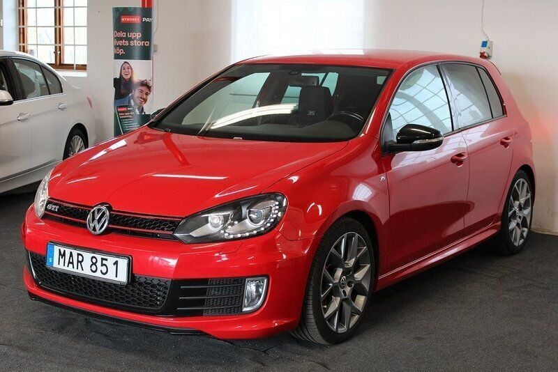 Röd Begagnad 2011 VW Golf VII GTI Halvkombi | 159 900 kr (Marknadspris) - Bild 1/4