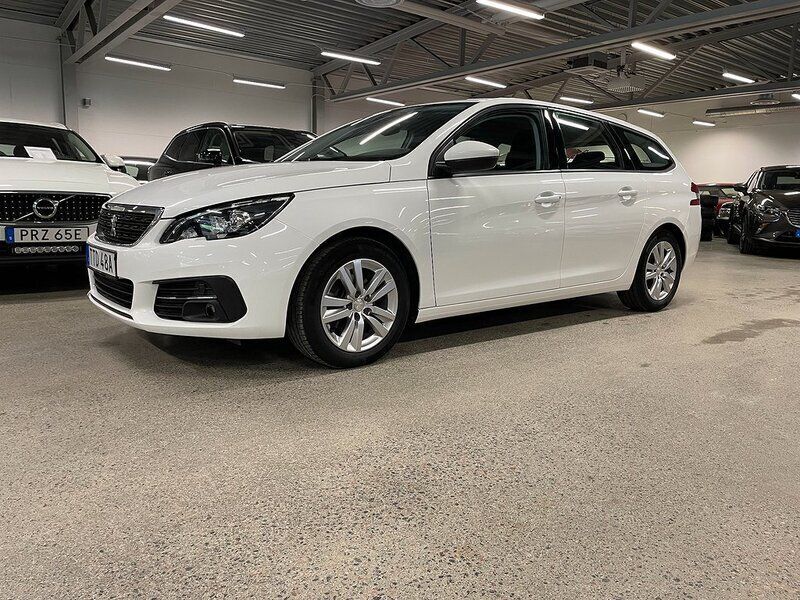 Vit Begagnad 2019 Peugeot 308 Active Kombi | 134 900 kr (Marknadspris) - Bild 1/4