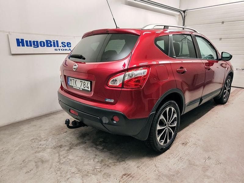 Begagnad Nissan Qashqai Tekna 131 HK (96 kW) 2012 Röd SUV