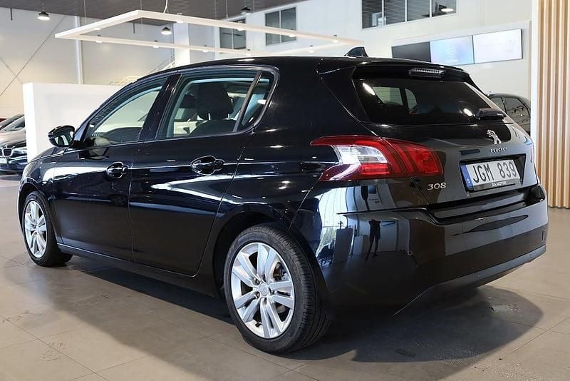 Begagnad Peugeot 308 Active 126 HK (92 kW) 2013 Svart Halvkombi