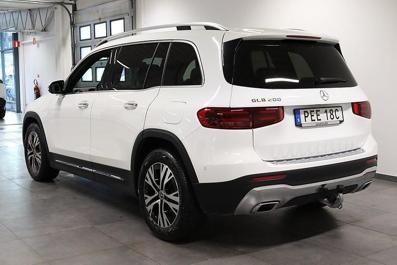 Begagnad Mercedes GLB200 Advanced Plus 163 HK (119 kW) 2024 Vit SUV