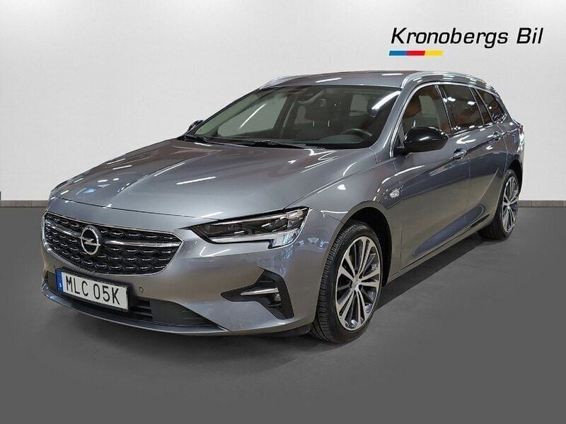 Grå Begagnad 2021 Opel Insignia Business Elegance Kombi | 254 700 kr - Bild 1/4