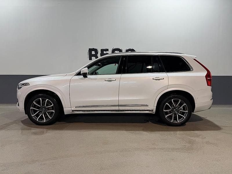 Vit Begagnad 2015 Volvo XC90 Inscription SUV | 287 900 kr (Bra pris) - Bild 1/4