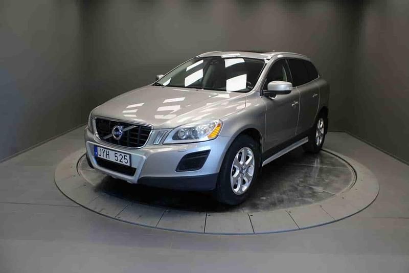 Brun Begagnad 2012 Volvo XC60 SUV | 89 000 kr - Bild 1/1
