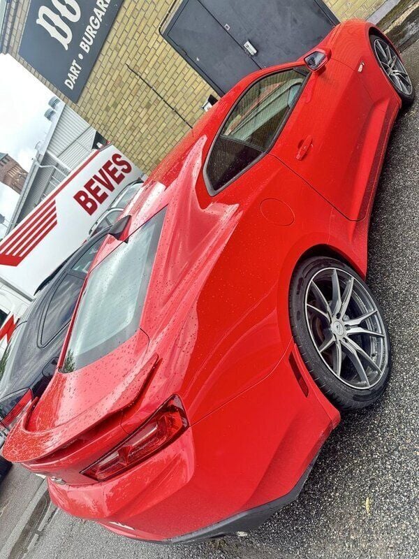 Röd Begagnad 2016 Chevrolet Camaro Sportkupé | 199 900 kr - Bild 1/4