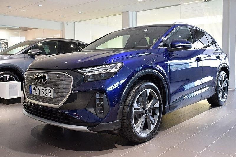 Grå Begagnad 2023 Audi Q4 e-tron Advanced SUV | 399 000 kr (Superpris) - Bild 1/4