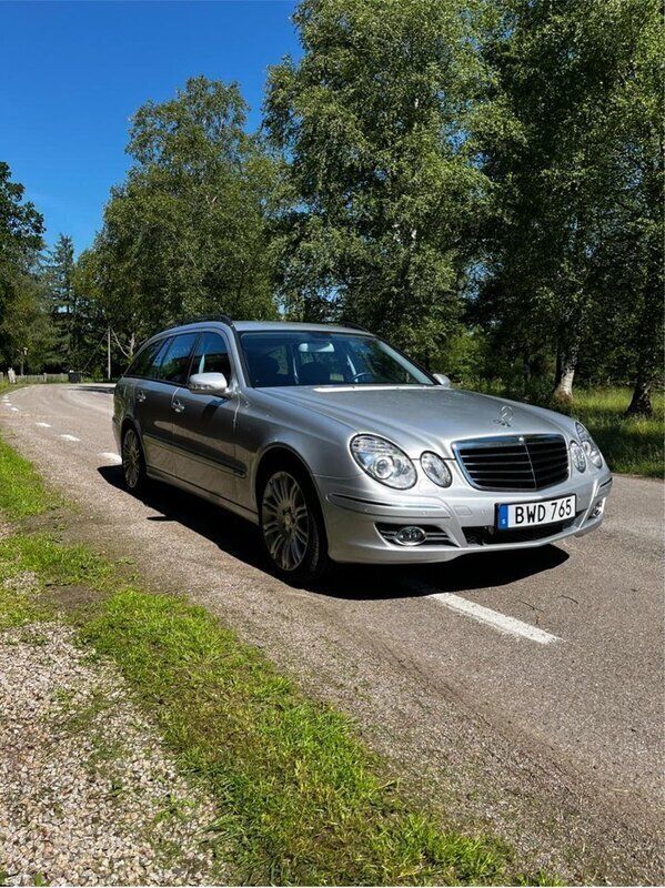 Silver Begagnad 2008 Mercedes E320 Avantgarde Kombi | 55 000 kr (Dyr) - Bild 1/4