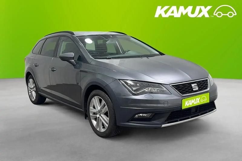 Grå Begagnad 2018 Seat Leon X-Perience Kombi | 119 800 kr (Marknadspris) - Bild 1/4