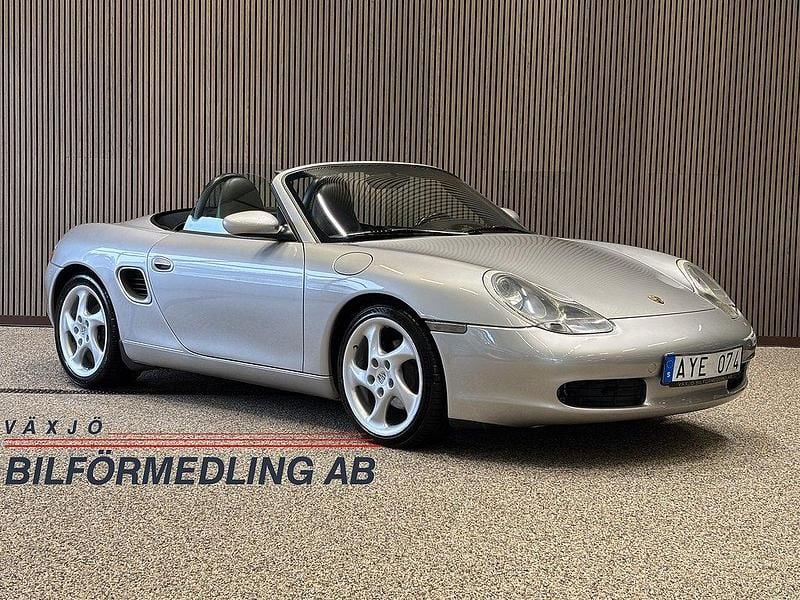 Silver Begagnad 2002 Porsche Boxster Cab | 139 000 kr - Bild 1/4