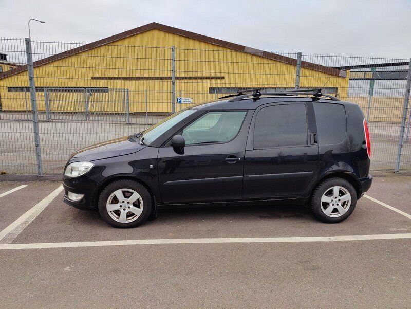 Begagnad 2011 Skoda Roomster Van | 29 000 kr (Marknadspris) - Bild 1/4
